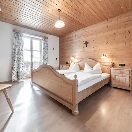 Haus Heiss 아파트